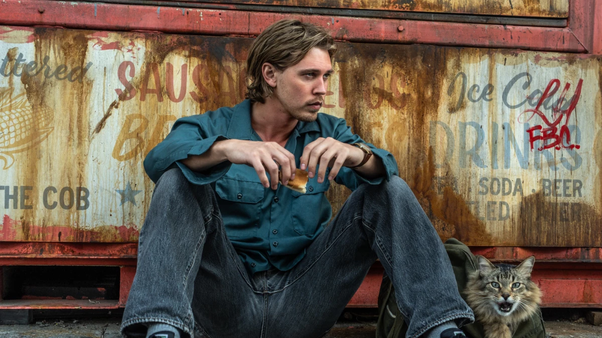In Caught Stealing, Austin Butler plays a man whose life is upended when he agrees to look after his neighbor's cat.