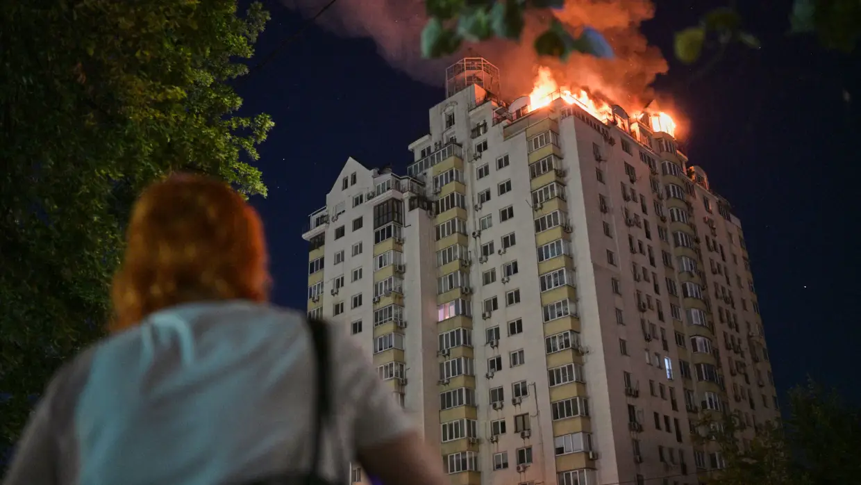 A major Russian attack kills 17 in Kyiv as Ukraine keeps striking Moscow's oil sector