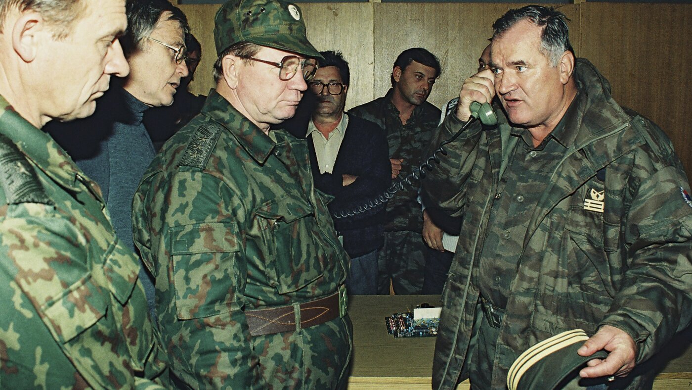 Ratko Mladic, ex-Bosnian Serb warlord who oversaw atrocities, has died at 84