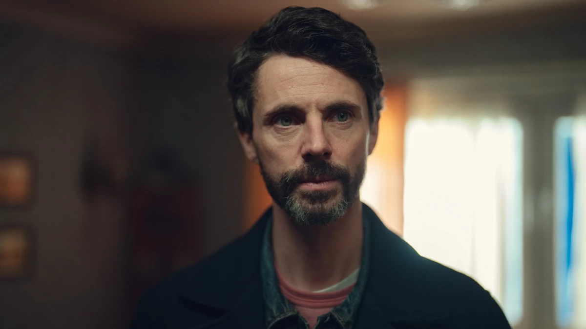 Matthew Goode stars as Detective Chief Inspector Carl Morck in the Netflix series Dept. Q.