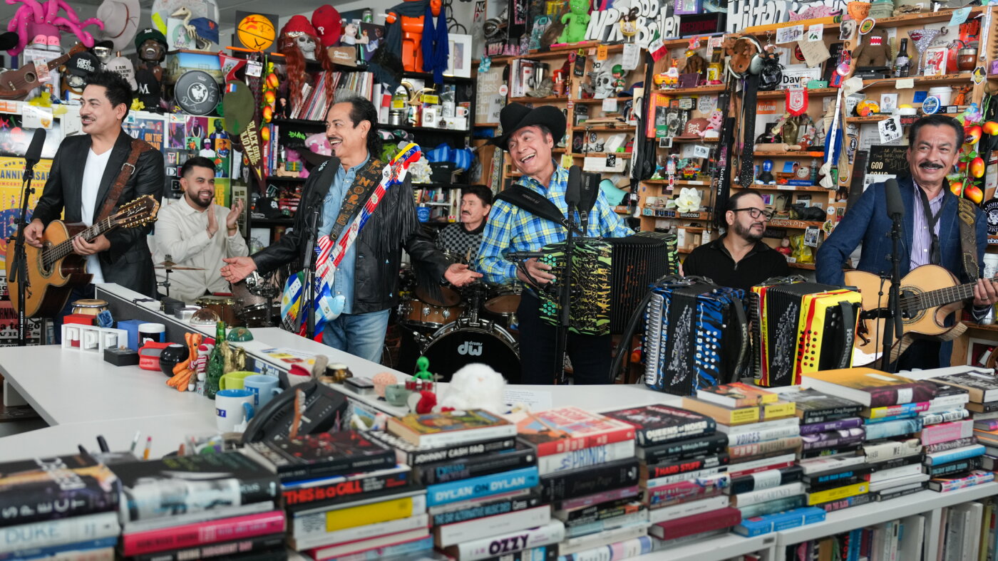 Los Tigres del Norte Bring Stories of the Border to the NPR Tiny Desk Los Tigres del Norte Bring Stories of the Border to the NPR Tiny Desk