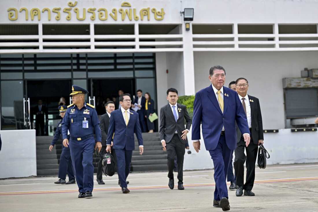 Cambodian and Thai leaders hold ceasefire talks in Malaysia