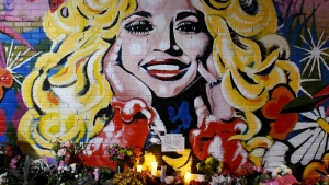 Dolly-Night-2-scaled.jpg
