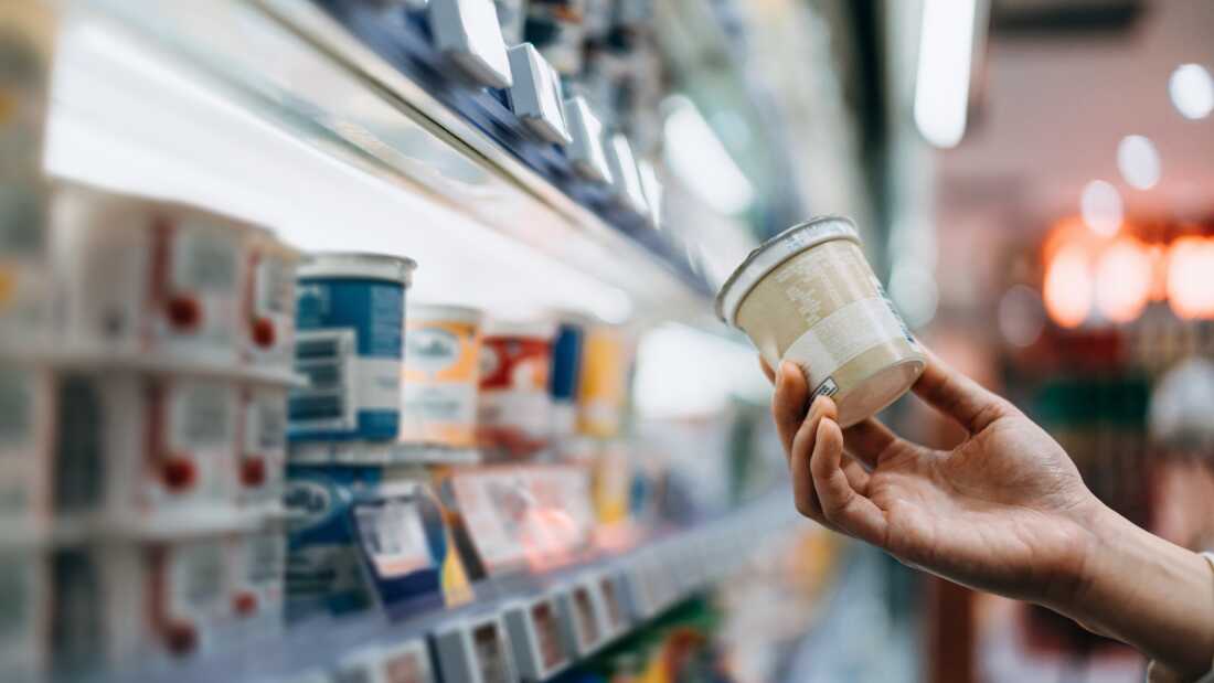 The FDA says front-of-package labels would allow consumers to more easily assess how much sugar, fat and salt packaged foods and drinks contain.