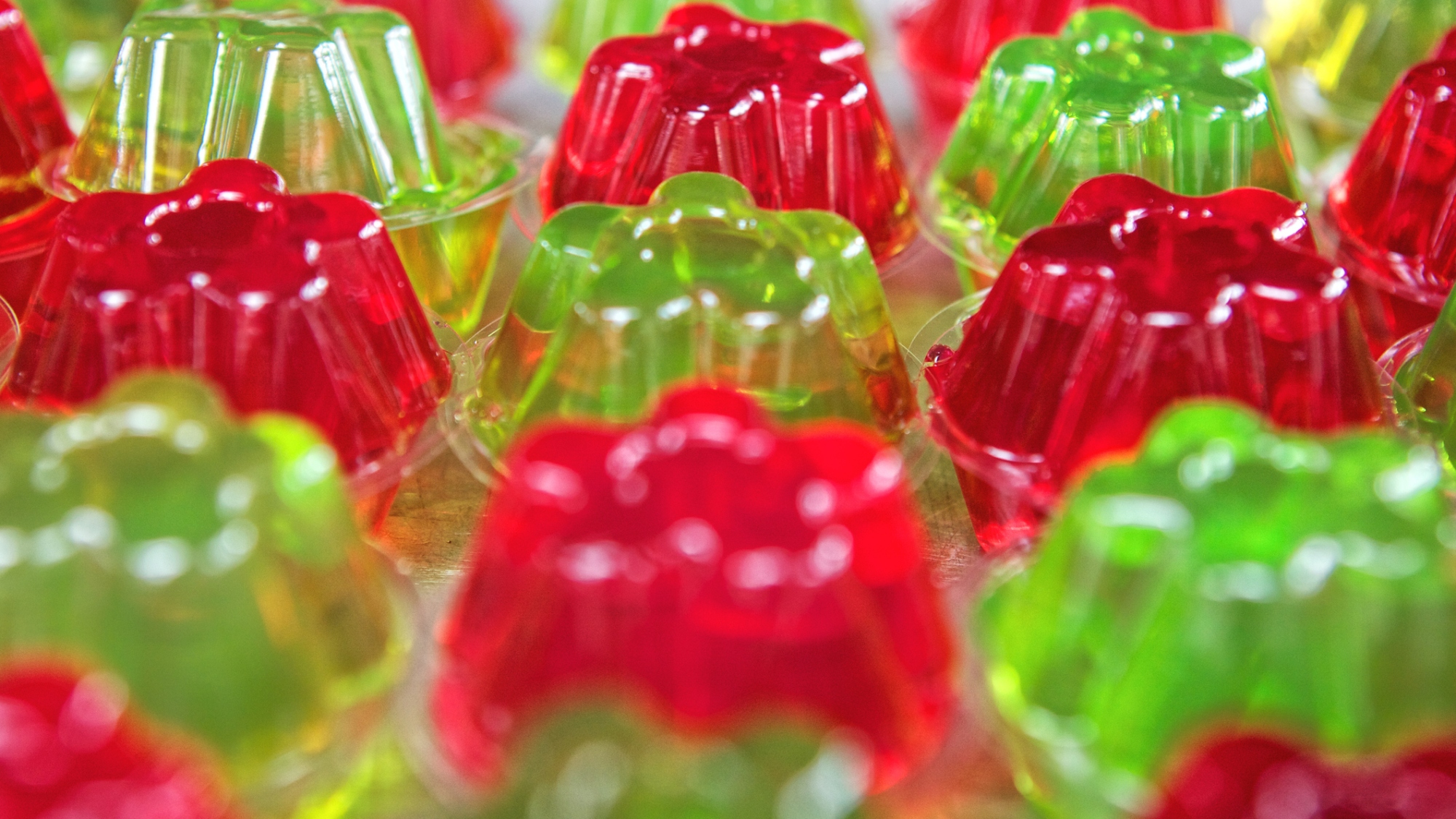 Kraft Heinz to remove artificial dyes from all products, like Jell-O and Kool-Aid Kraft Heinz to remove artificial dyes from all products, like Jell-O and Kool-Aid