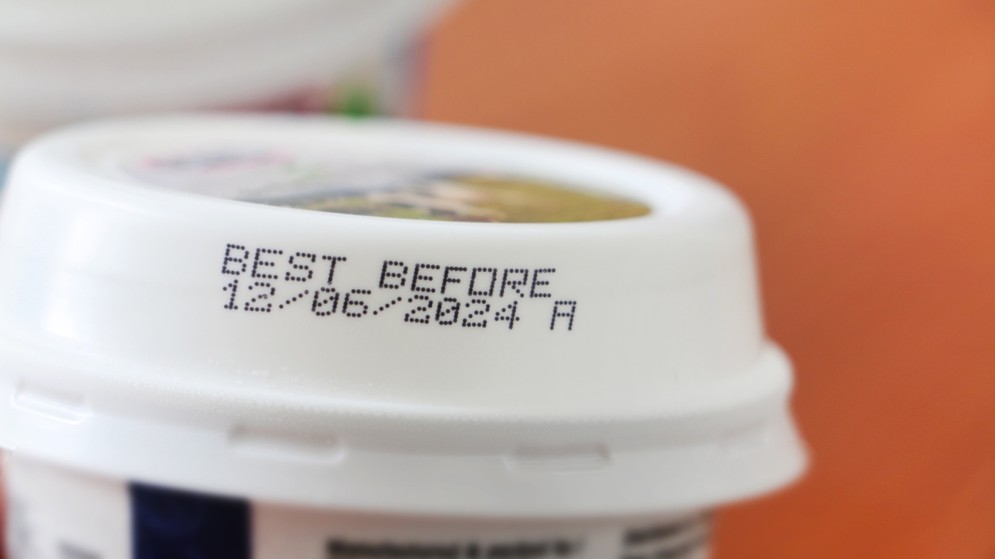 Food labels like 'best by' and 'use by' are confusing and lead to ...