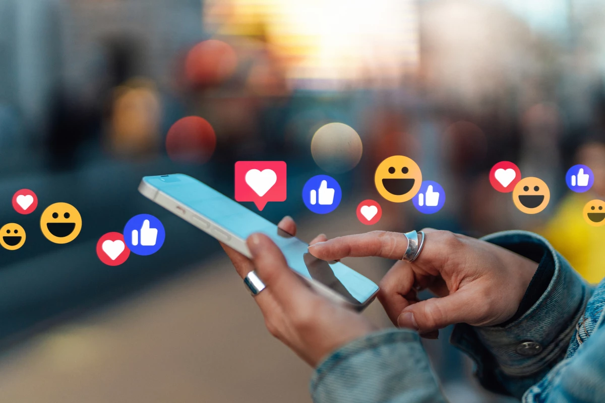 Research finds people who feel low are more likely to seek out negative social media content. But those who watch inspirational stories are more hopeful and less stressed.