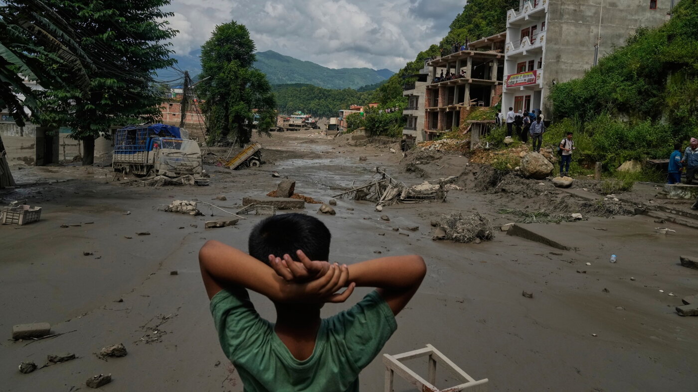 A melting glacier contributed to the deadly Nepal floods. We can expect more like this