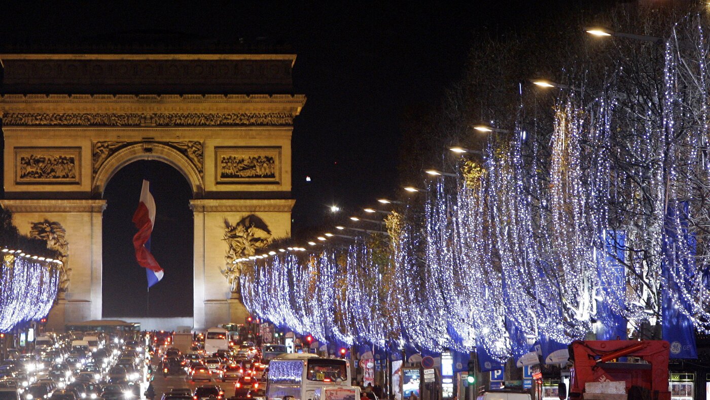 Trump touts newly released plans for D.C. triumphal arch