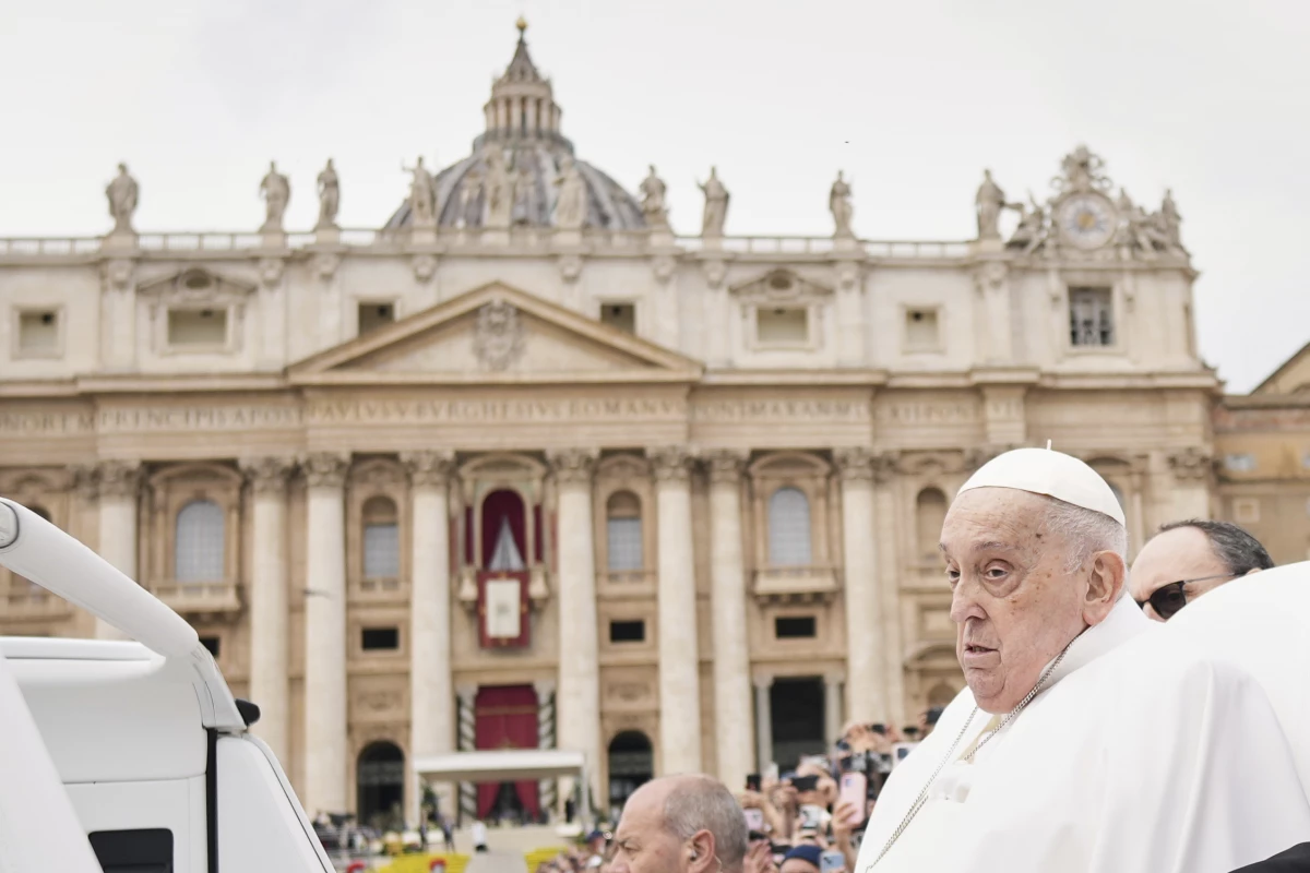 Pope Francis tours St. Peter's Square in his popemobile after bestowing the Urbi et Orbi (Latin for to the city and to the world) blessing at the end of the Easter mass presided over by Cardinal Angelo Comastri in St. Peter's Square at the Vatican Sunday, April 20, 2025.