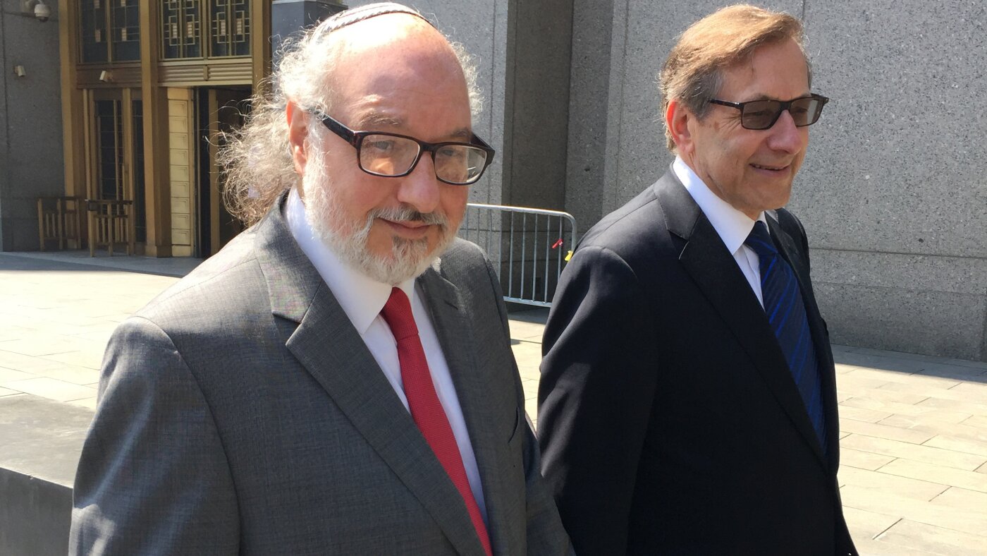 Former U.S. Spy Seeks Office in Israel; Anti-Tobacco Battle in China Former U.S. Spy Seeks Office in Israel; Anti-Tobacco Battle in China