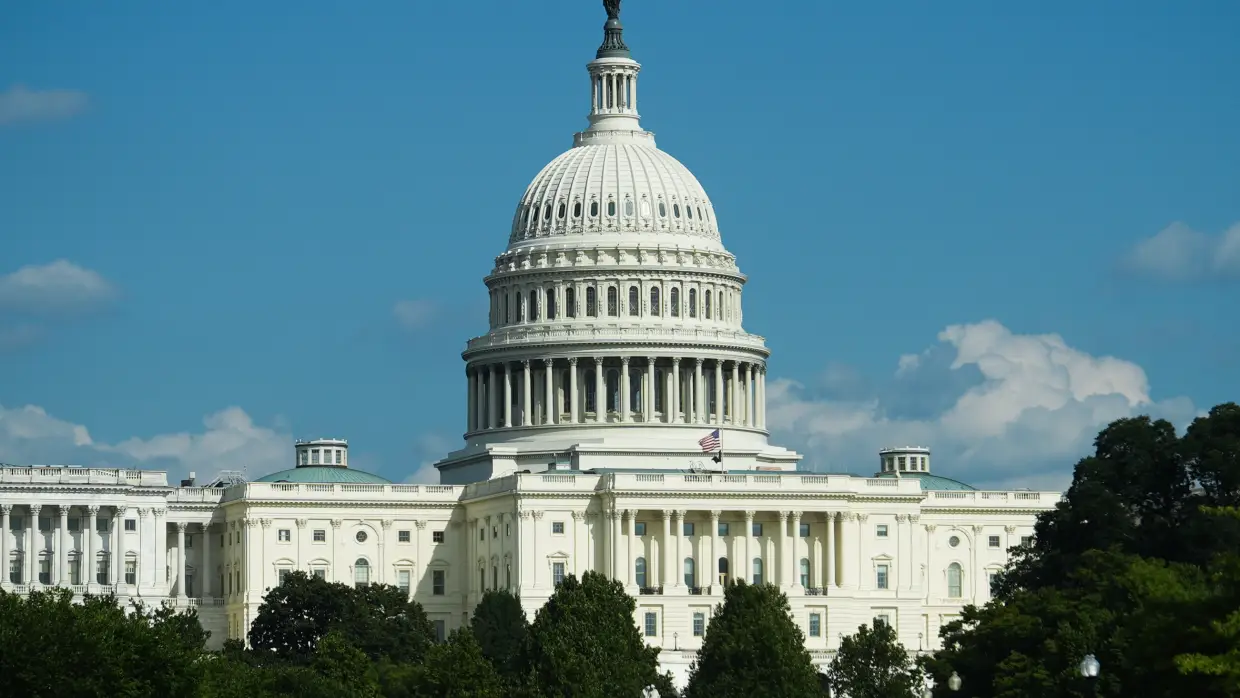 Congress averts a government shutdown ahead of the midterms