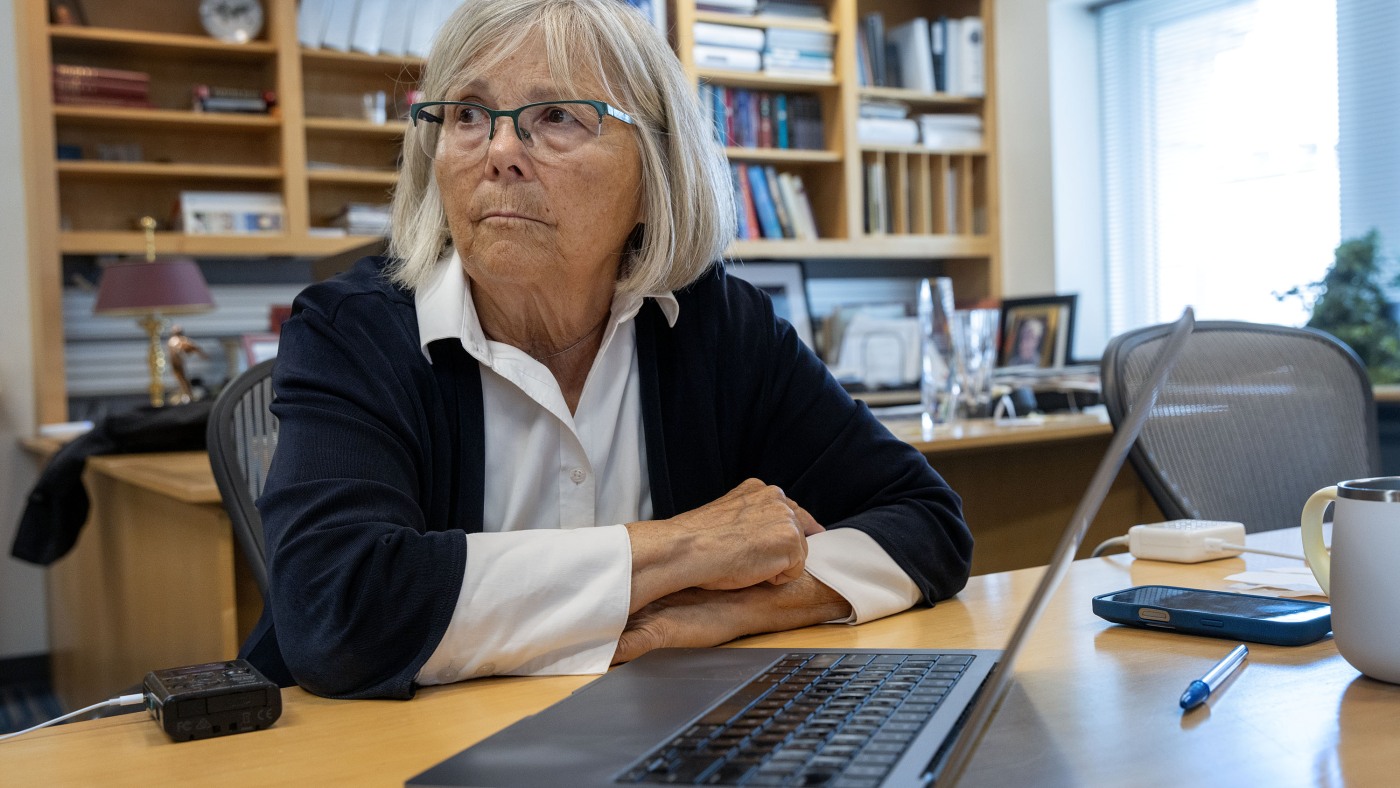 After dropping NIH assist, most cancers researcher struggles to maintain lab open : Photographs After dropping NIH assist, most cancers researcher struggles to maintain lab open : Photographs