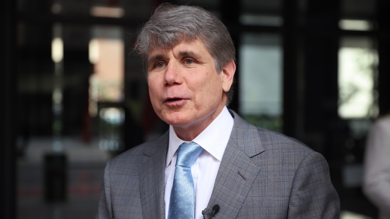 Former Illinois Gov. and convicted felon Rod Blagojevich speaks to the press outside of the Dirksen Federal Courthouse in August 2021 in Chicago.