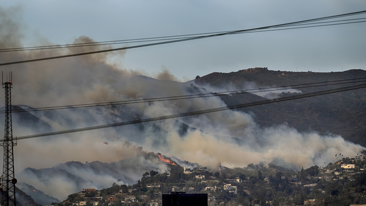 Palisades and Eaton fires double or more in size : NPR