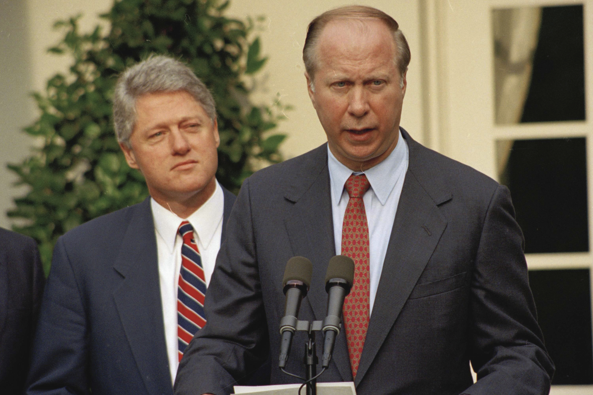 President Clinton listens to David Gergen during a Rose Garden news conference Saturday, May 29, 1993.