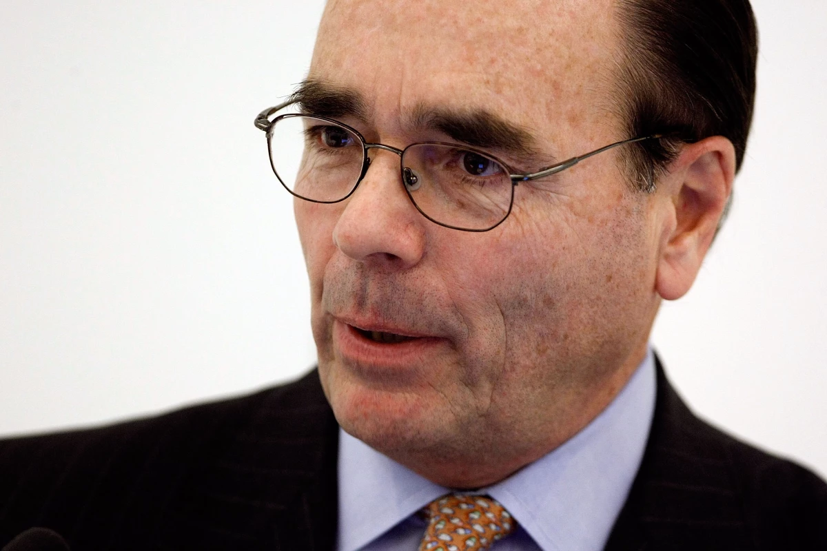 James Lockhart, then the director of the Federal Housing Finance Agency, speaks at a meeting in Washington, D.C., in December 2008.