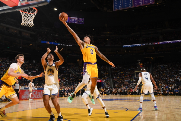 Jalen Hood-Schifino #0 of the Los Angeles Lakers shoots the ball.