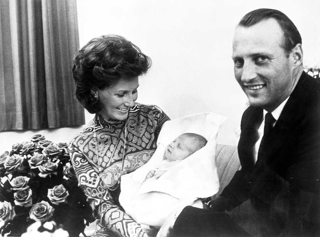 Norway's Crown Prince Harald, with his wife Crown Princess Sonja, present their new daughter Princess Martha Louise, in the Central Hospital, Oslo, Sept. 25, 1971.(AP Photo, file)