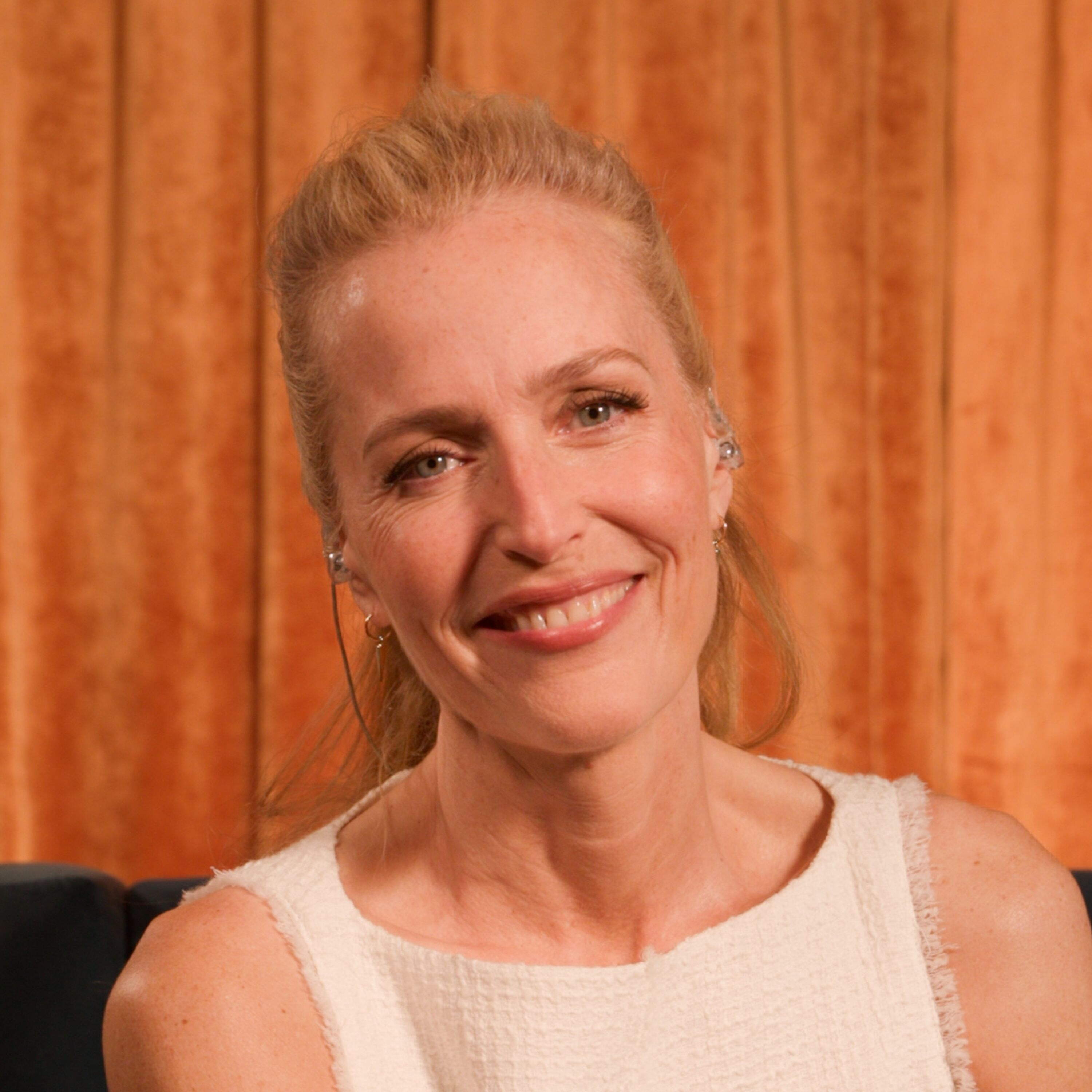 Gillian Anderson