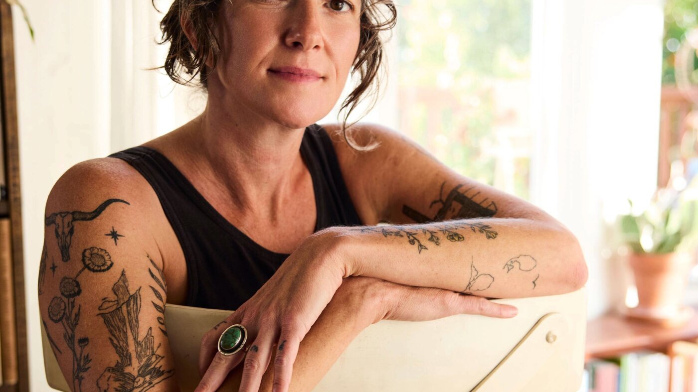 Fresh Air Novelist Claire Vaye Watkins on the beauty & brutality of the desert
