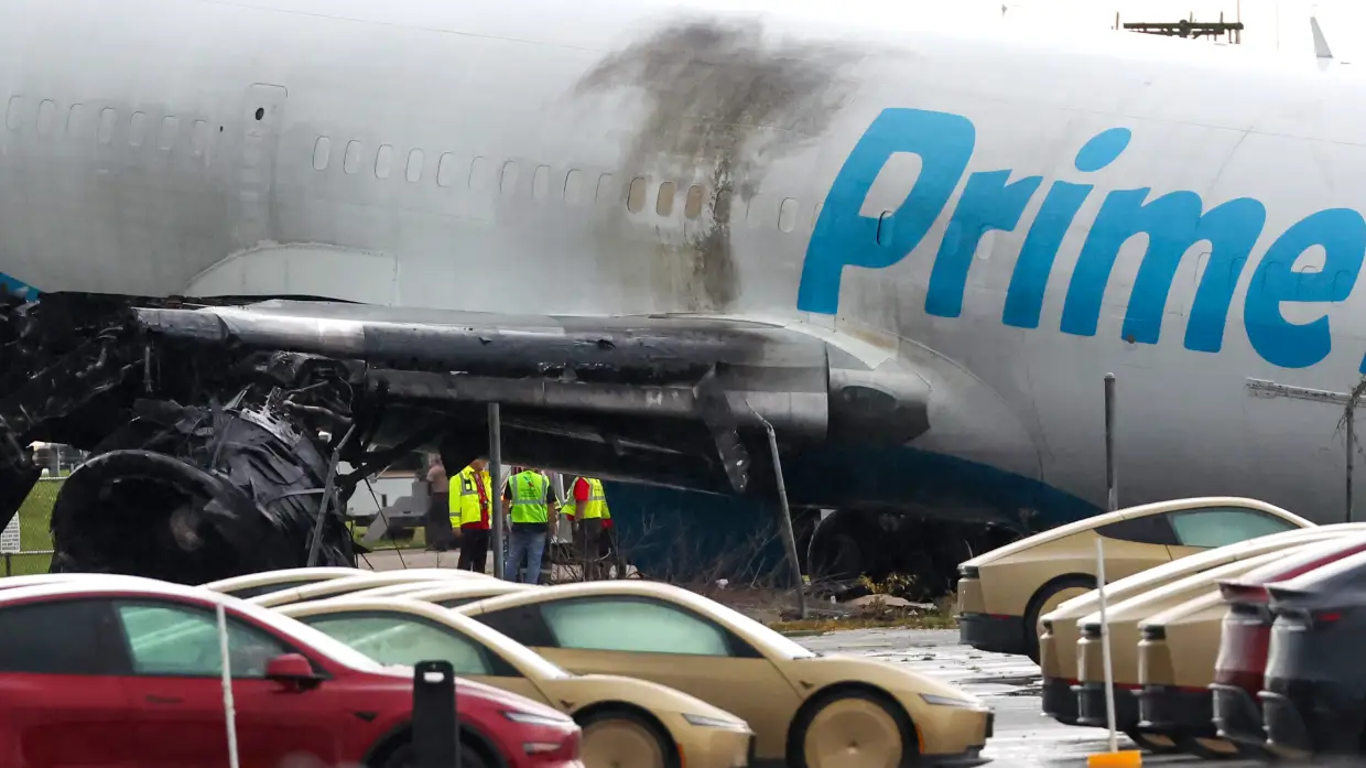 Cargo jet tried to abort unsteady landing before Miami crash, flight data indicates