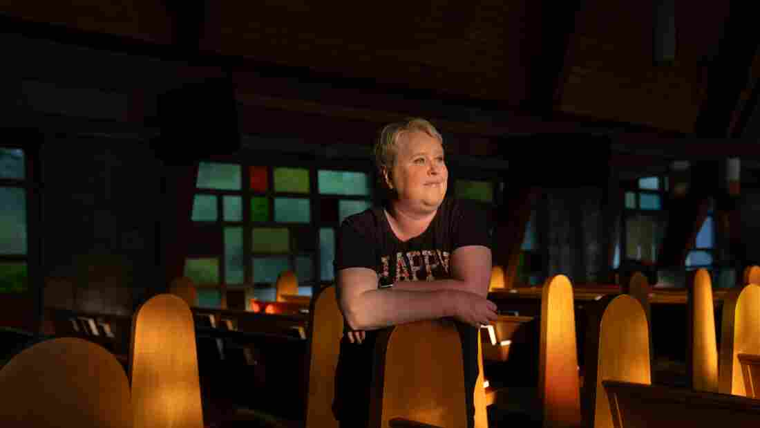 Amy Wilson, a conductor and artistic director of the Atlanta Philharmonic, suffered from brain cancer but isn't able to get Medicaid, which makes it difficult to pay her hospital bills. 