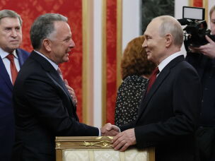 President Vladimir Putin, right, greets U.S. President Donald Trump's envoy Steve Witkoff, prior to talks at the Senate Palace of the Kremlin in Moscow, on Saturday, Sept. 5, 2026.