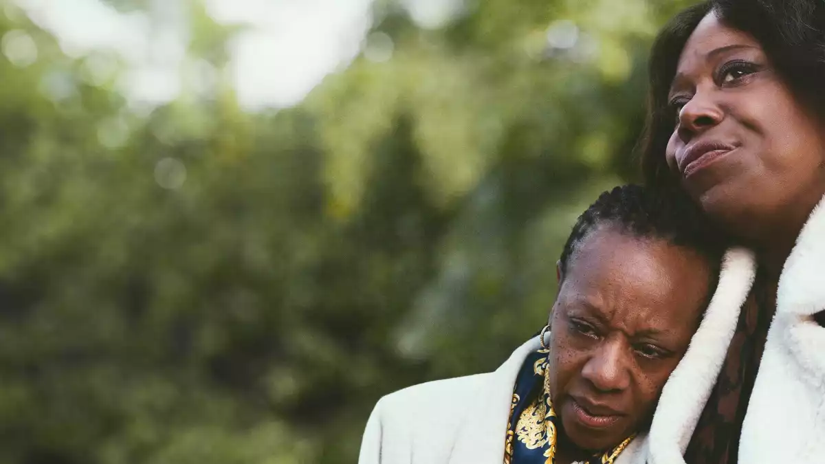 Marianne Jean-Baptiste and Michele Austin in Hard Truths.