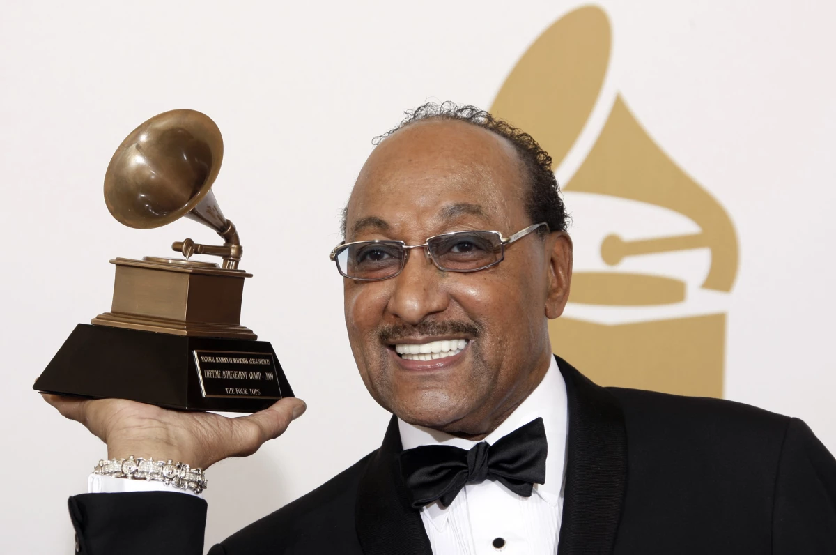Duke Fakir holds his life time achievement award backstage at the 51st Annual Grammy Awards in Los Angeles on Feb. 8, 2009. Fakir, the last of the original Four Tops, died Monday of heart failure at age 88.