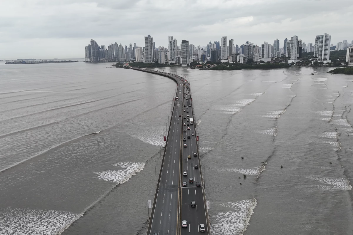 Cars sit at a standstill along the Pan-American Highway in Panama City after a tsunami warning was issued on Wednesday.
