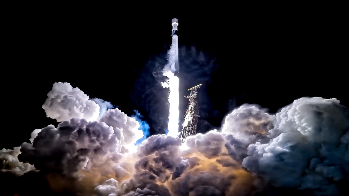 A SpaceX Falcon 9 rocket launched from Vandenberg Air Force Base in March of this year, carrying multiple Starshield satellites into orbit.