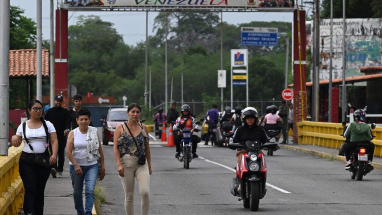 In Venezuela, Uncertainty Mixes with Normalcy Days After U.S. Strike podcast