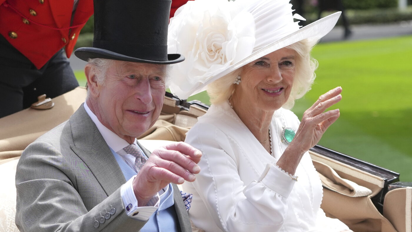 King Charles III's visit rekindles Australia's debate on ending ties to the  British monarchy : NPR