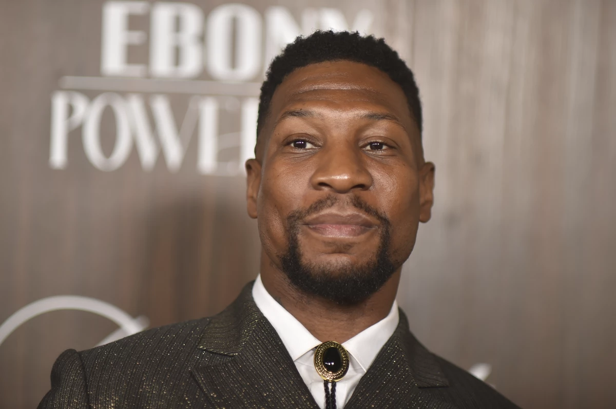Jonathan Majors arrives at the Ebony Power 100 gala on Sunday, Nov. 17.