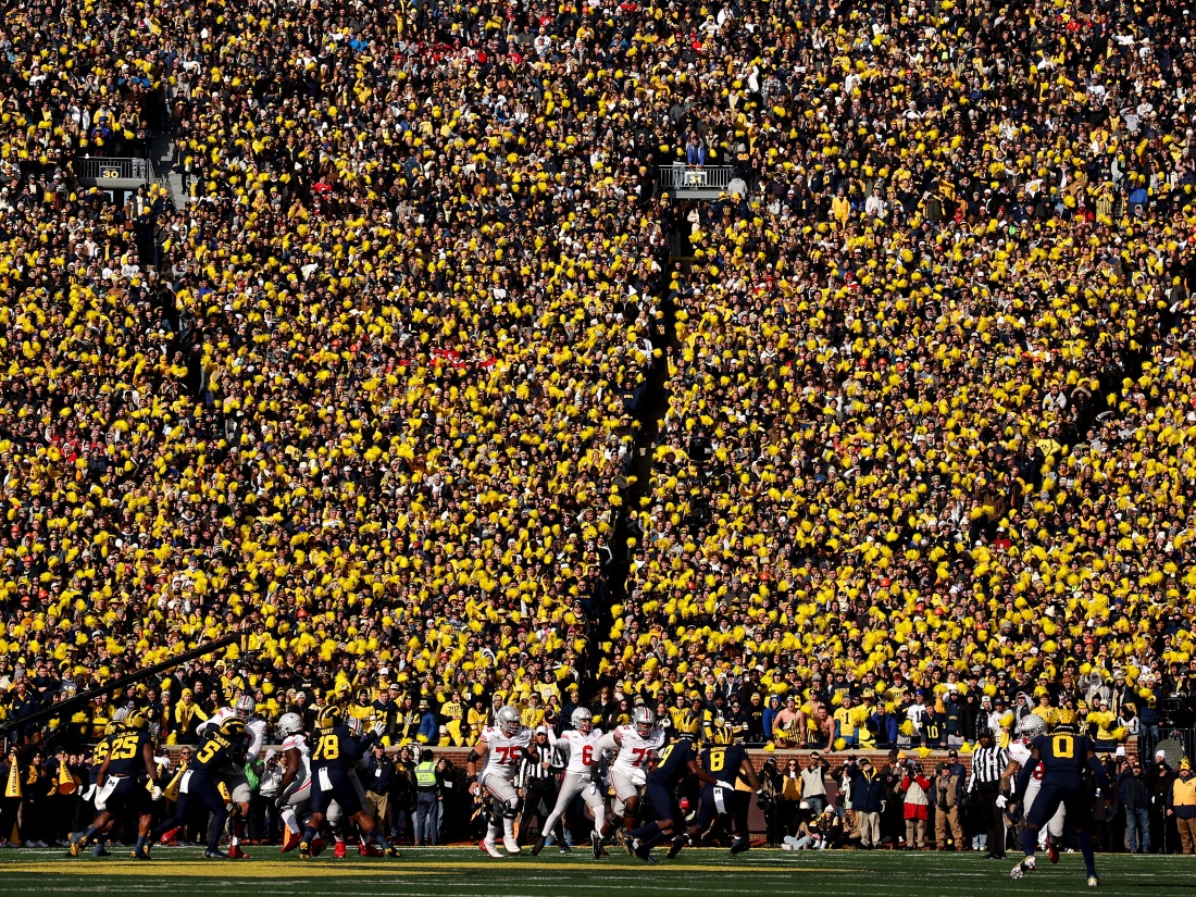 NCAA и неговите конференции Power 5 тази седмица се съгласиха на правно споразумение, което може да позволи на училищата да плащат директно на спортистите.