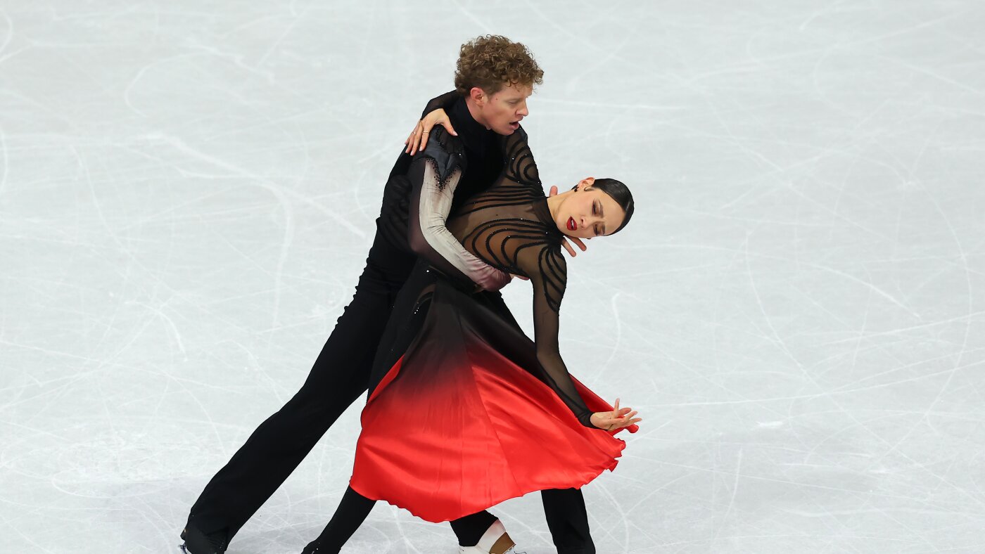 U.S. ice dancers Madison Chock and Evan Bates win Olympic silver, in a stunning upset