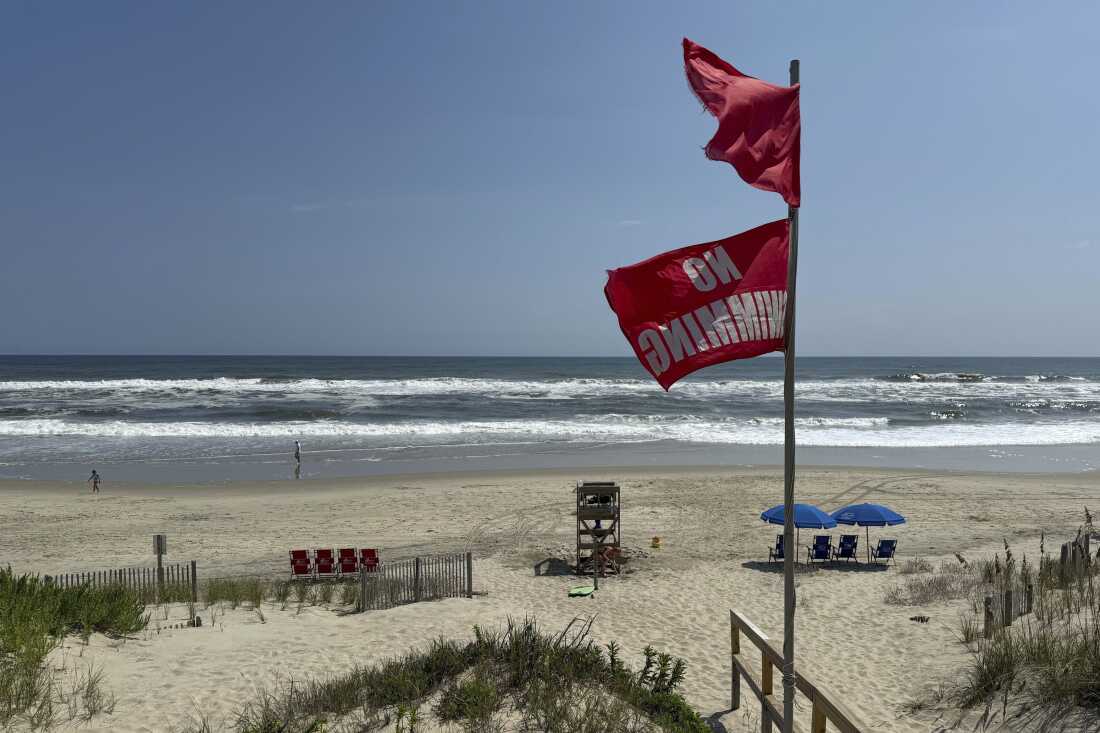 A map shows the likely arrival times of tropical-storm-force winds along the East Coast, driven by Hurricane Erin. Forecasters also say that North Carolina's Outer Banks and nearby areas could start seeing high water from the storm on Tuesday.