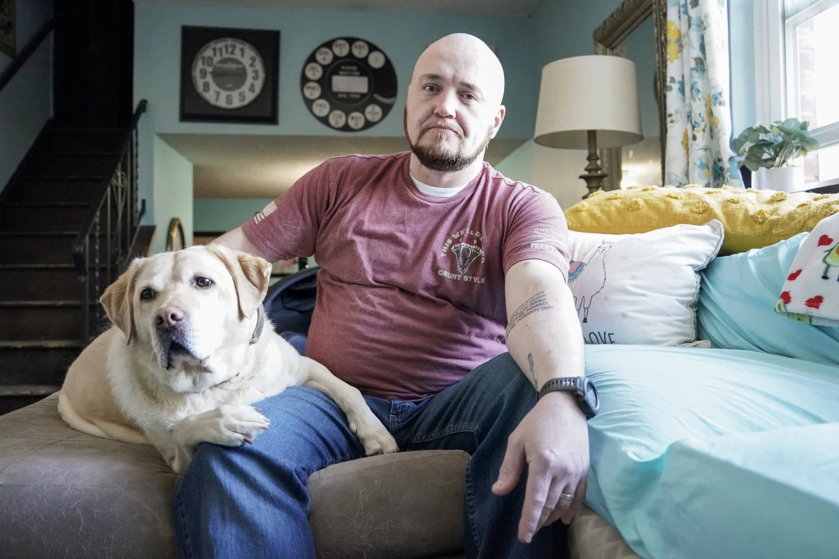 Iraq war veteran Kevin Conlon is among tens of thousands of veterans left facing foreclosure because of a debacle in the VA home loan program.
