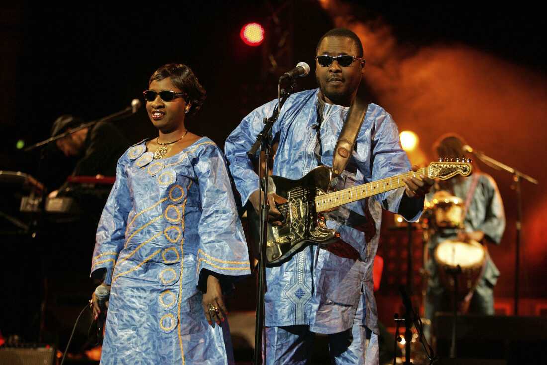 Malian singer Amadou Bagayoko dead at 70 : NPR