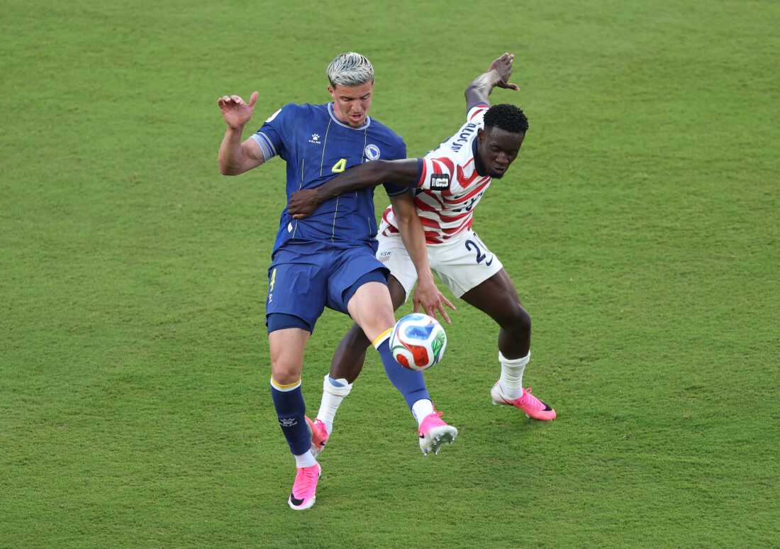 USMNT defeats Bosnia-Herzegovina 2-0 in World Cup knockout : NPR