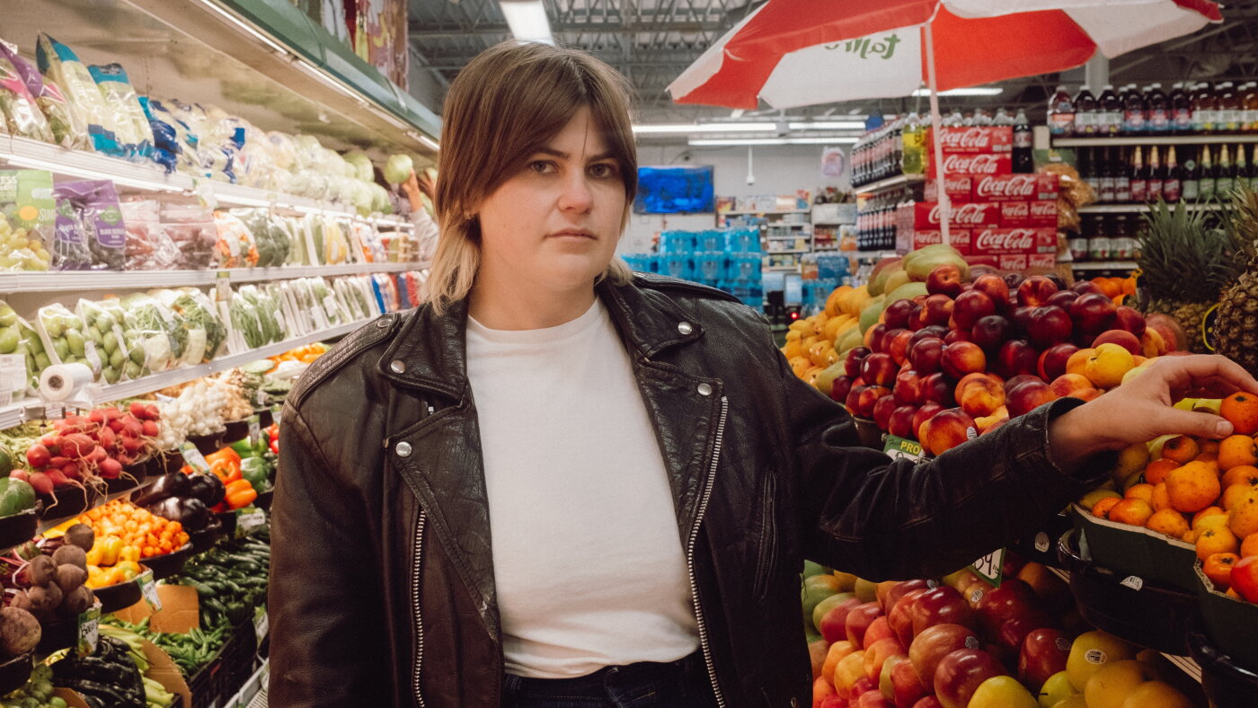 Americana's newcomer Jobi Riccio faces the pressure on her new record