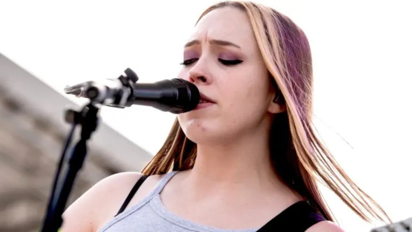 Soccer Mommy’s signature 'bubblegrunge' sound takes center stage in this exclusive mini-concert : World Cafe Words and Music Podcast