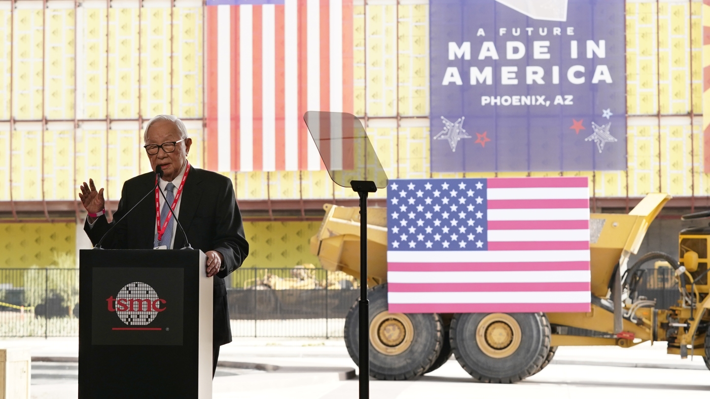 As political winds shift, top chipmaker TSMC looks beyond Taiwan