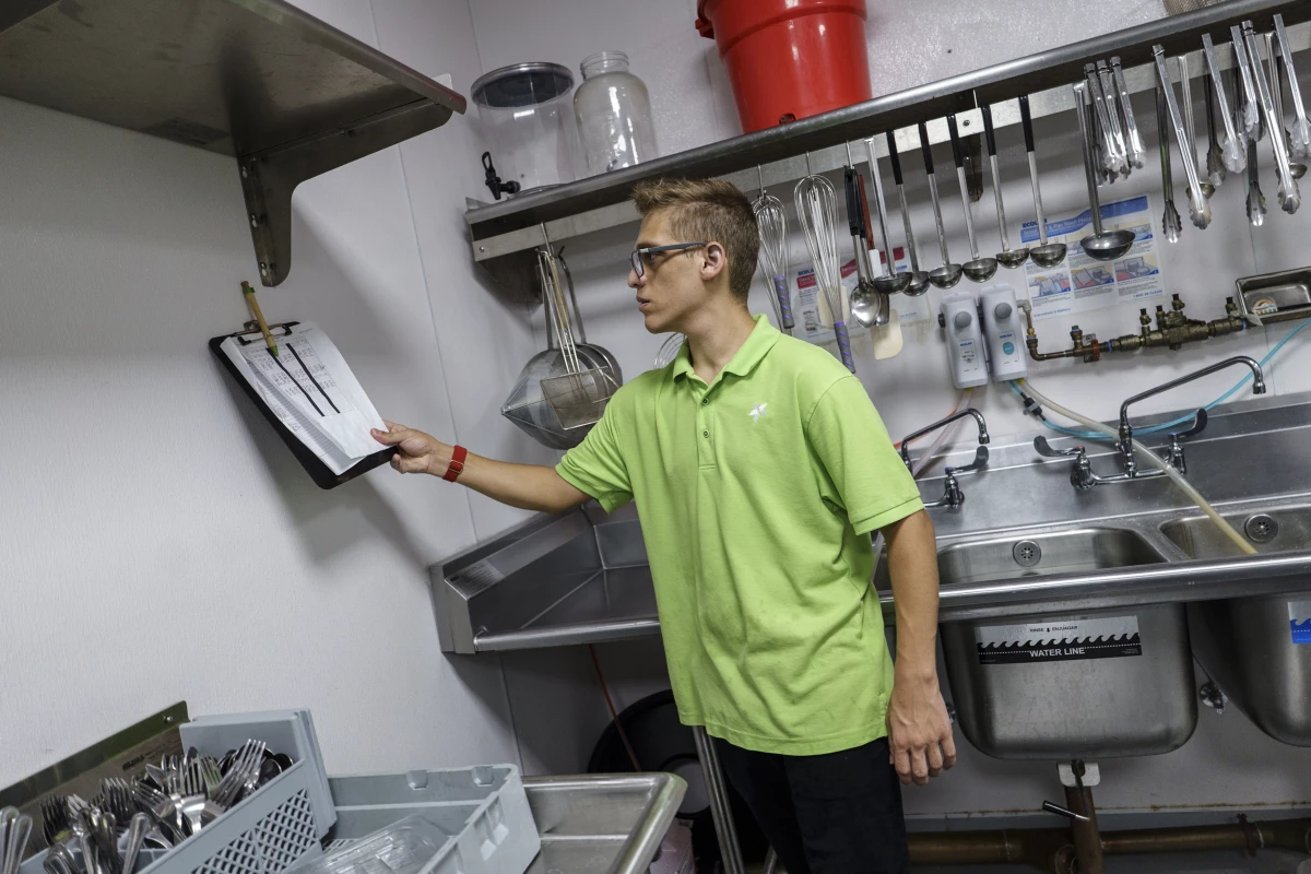 August 22, 2024, Natick, MA. 
Jason Mazzola works as a dishwasher at The Residence at Natick South.
