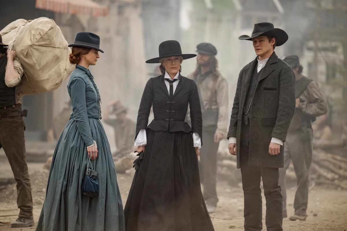 Aisling Franciosi, left, as Trisha Van Ness, Gillian Anderson as Constance Van Ness and Lucas Till as Garret Van Ness in The Abandons.