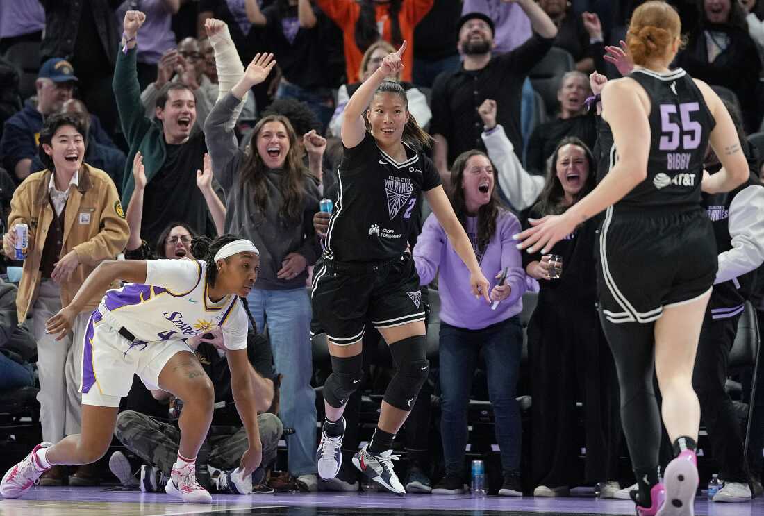 More than 17,000 fans came to spot the archetypal preseason crippled for the Golden State Valkyries, the WNBA's archetypal enlargement squad since 2008.