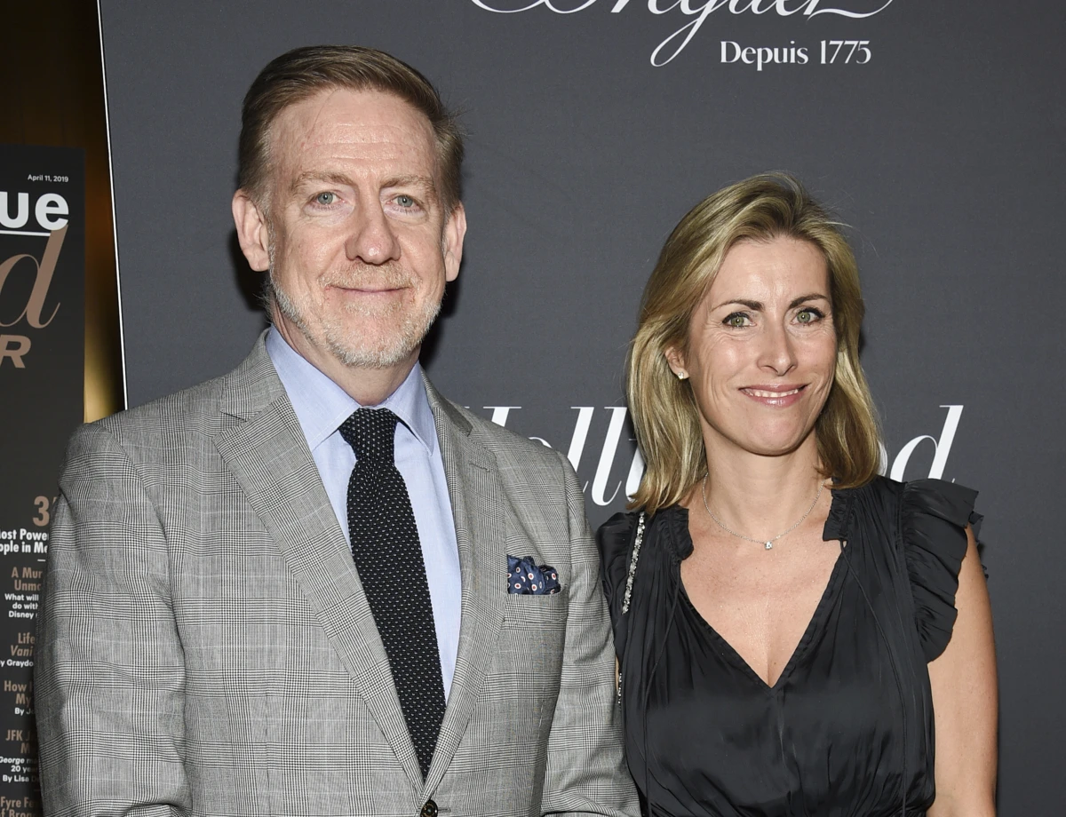 '60 Minutes' executive producer Bill Owens, left, shown with executive editor Tanya Simon in 2019. Owens resigned Tuesday, saying corporate leaders were no longer letting him 'make independent decisions based on what was right for 60 Minutes, right for the audience.'