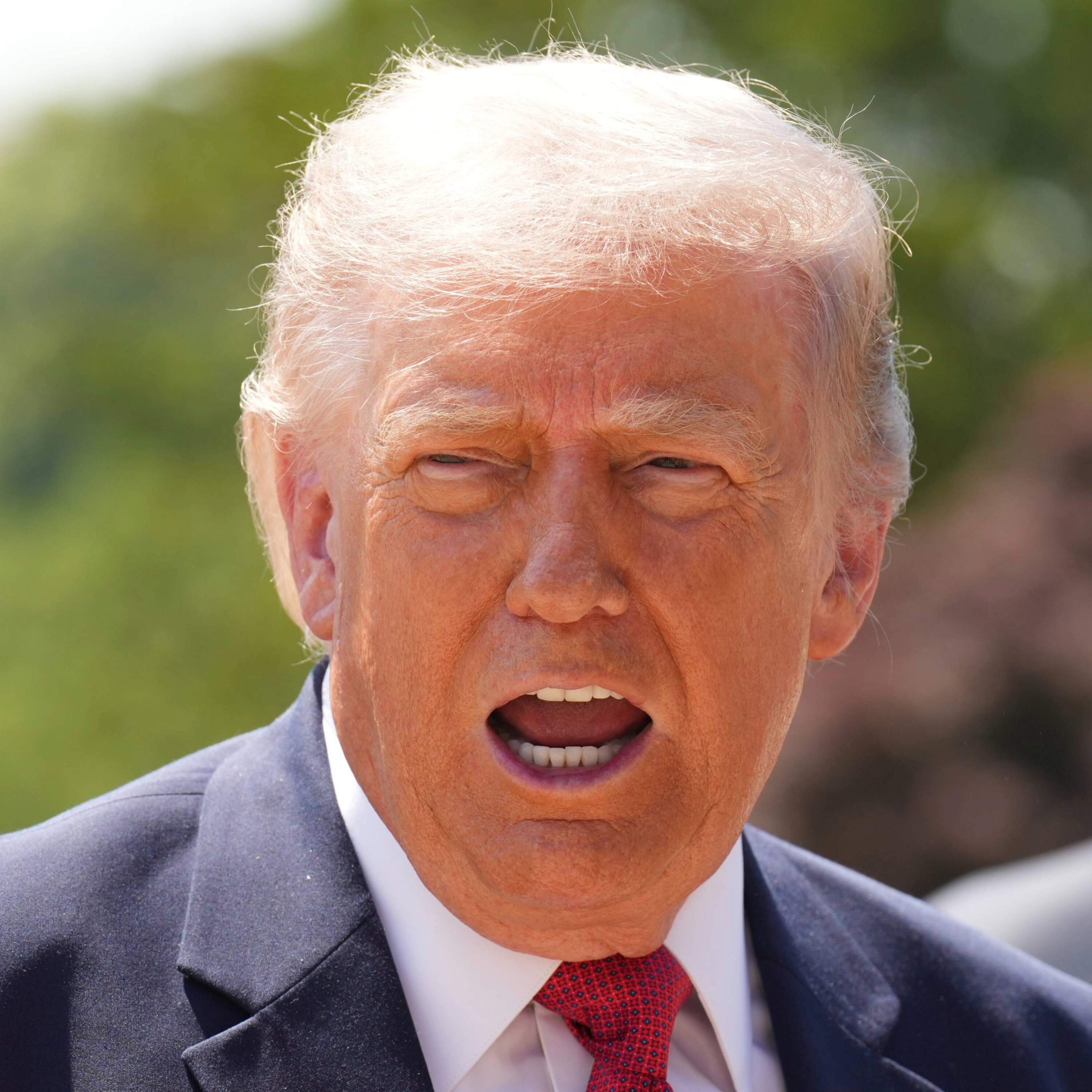 Who gets the money in Trump‘s new ‘weaponization’ fund? episode artwork