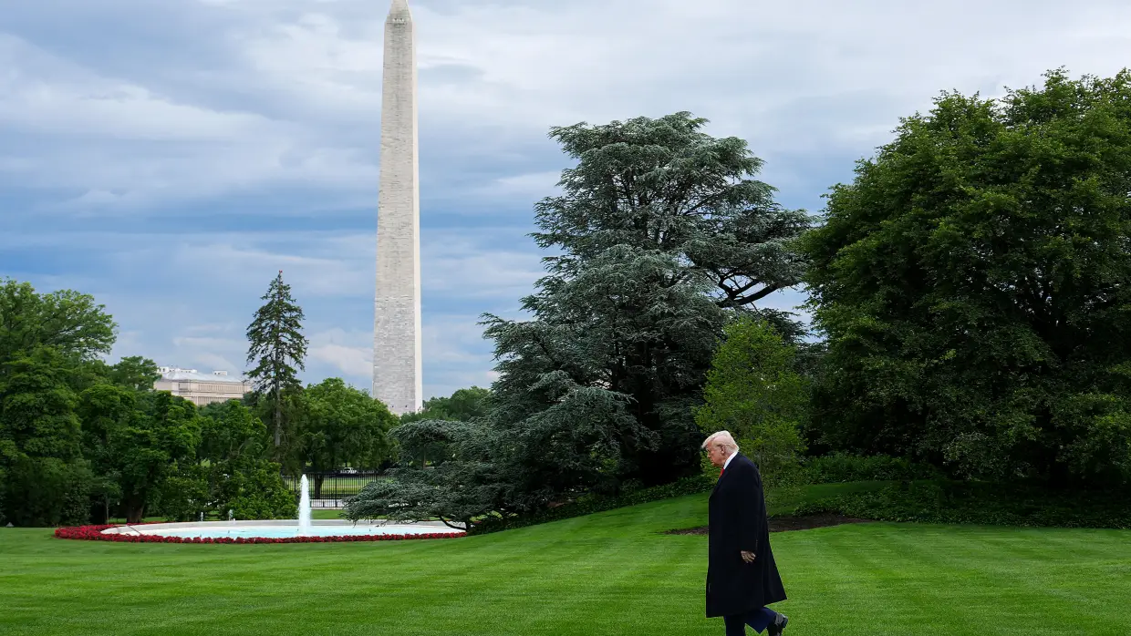 Former ethics lawyer says Trump's crypto poses 'clear conflict of interest'